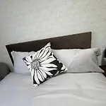 Luxury With Table Mountain View