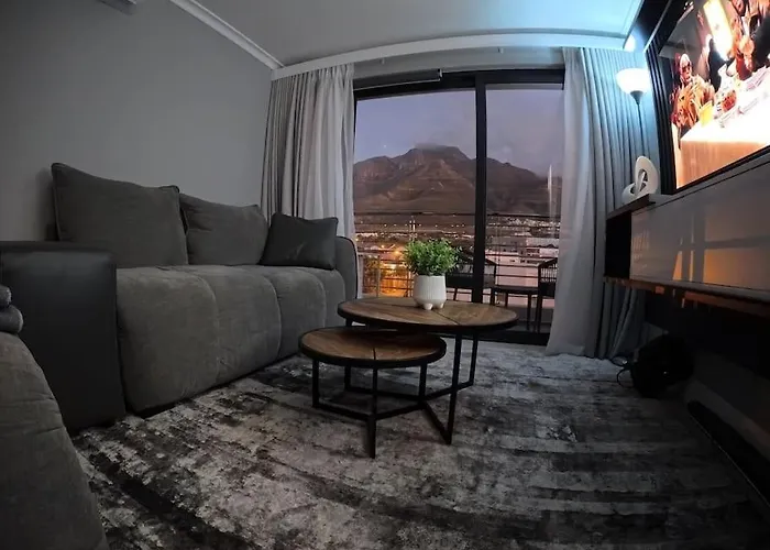 Luxury With Table Mountain View