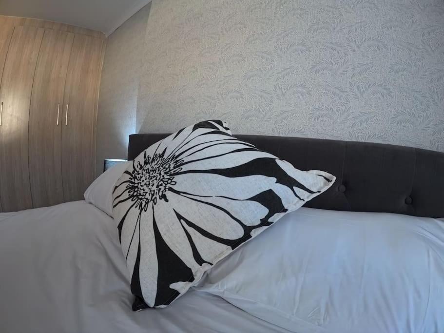 Apartment Luxury With Table Mountain View *